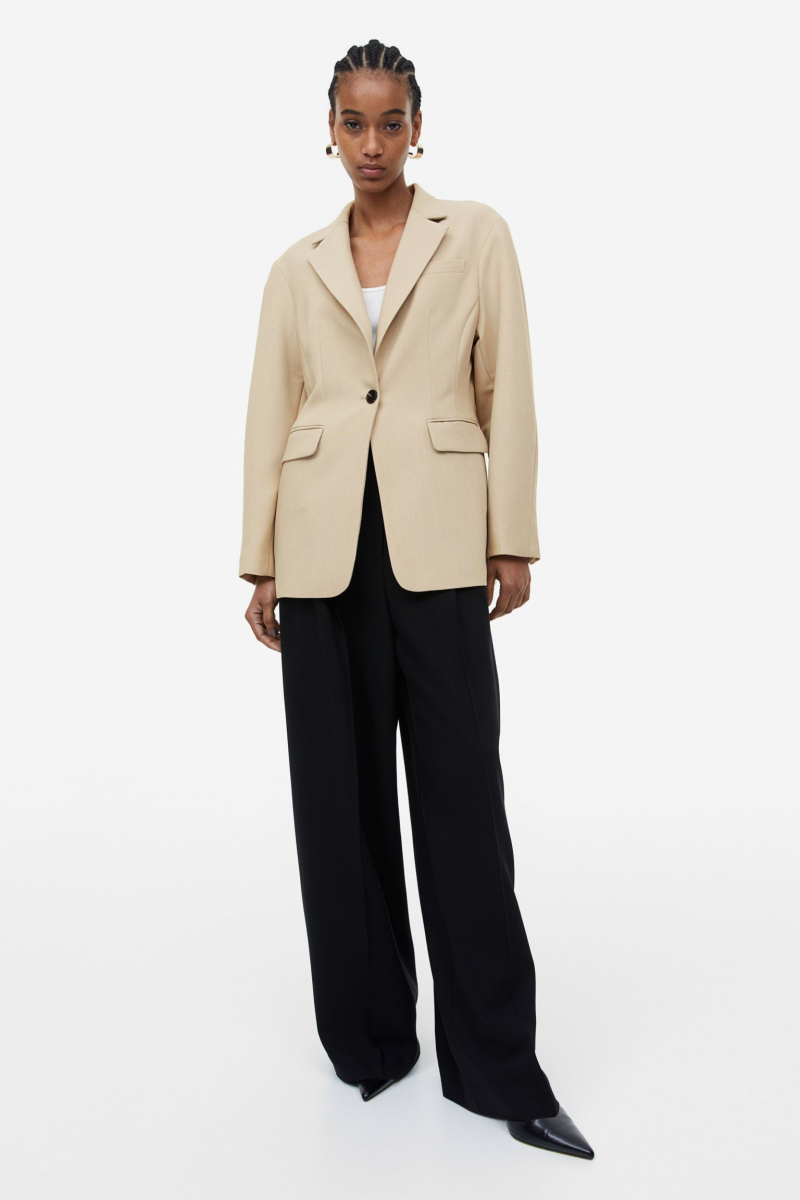 Single Breasted or Buttoned Blazer