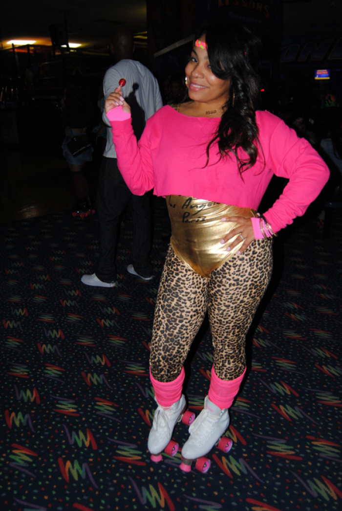 What To Wear To An 80s Party Female