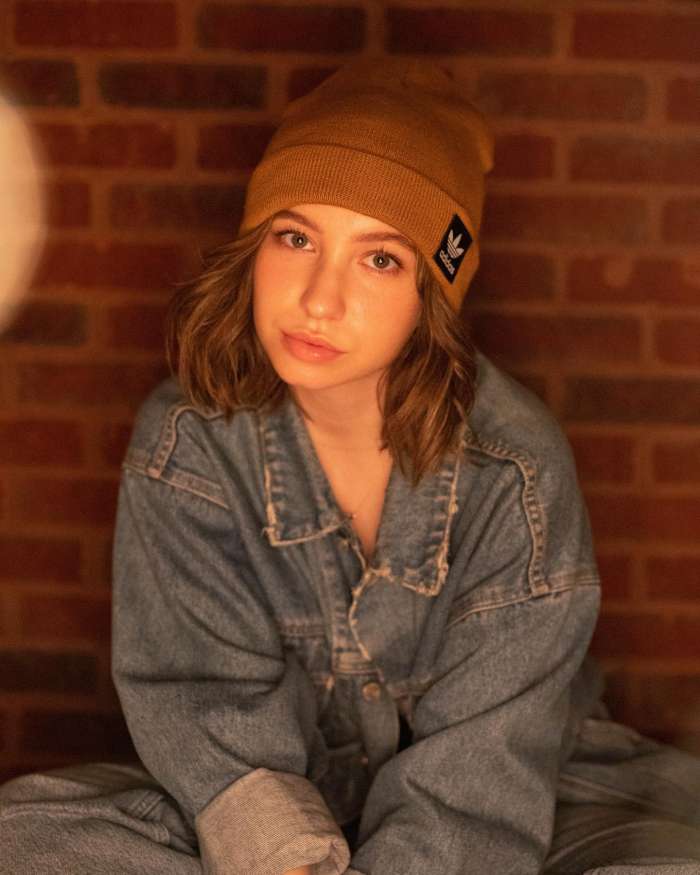 Katelyn Nacon's Social Accounts