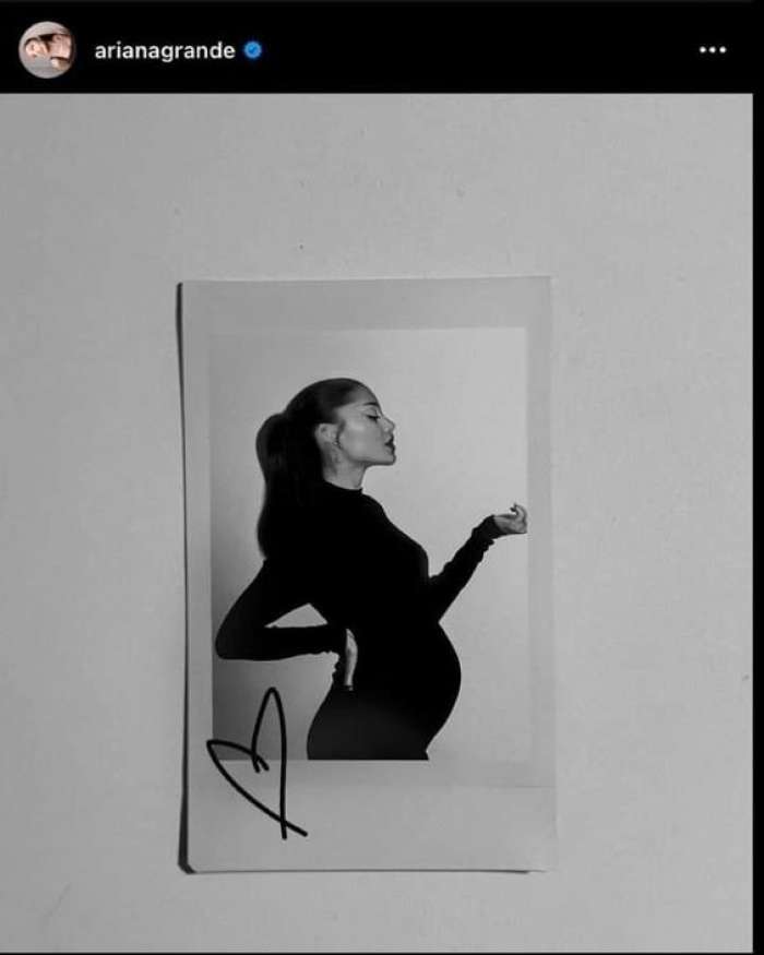 Ariana’s Instagram Photoshop