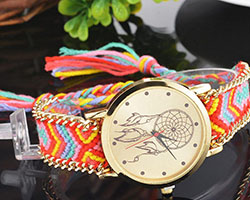 Hermoso reloj atrapasueños  Pregunta por tu favorito 
#relojesmujer #atrapasueño...: 