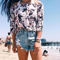 Beach Outfit Ideas For Short Girls: Beach outfit,  Outfits With Shorts,  Jeans Short,  Printed Outfits  