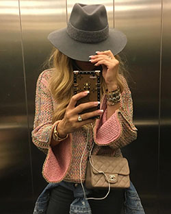 Stylish Girl Outfit Ideas | Virant Color Sweater with Cowboy Hat and Denim: 