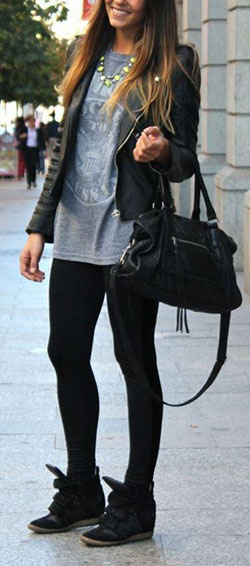 cool This is such a cute outfit with black leggings!...: 