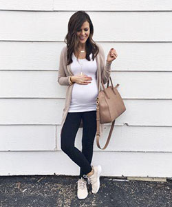 Maternity Fashion 2018 : I can't believe today marks 24 weeks pregnant with this sweet little babe. Time ...: 