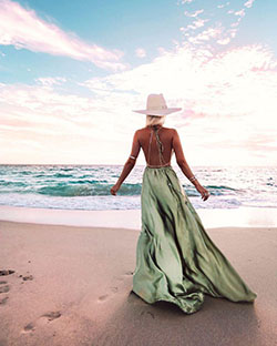 Best Honeymoon Outfits Ideas : Sorrento beach, Western Australia PC - Bobby Bense: Beach outfit,  Beach Skirt  