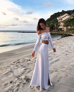 What to Wear on Honeymoon : 39.9k Likes, 210 Comments - Helen Owen (Helen Luoni) on Instagram: “Moments in...: 