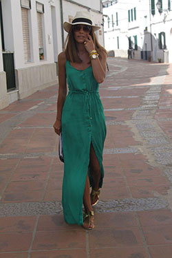 Cool Beach Outfits 2018 : Go for a long and flowy green dress on your beach holiday: holiday dress,  Beach Vacation Outfits,  Beach outfit,  Green Dress,  V-Neck Belted Dress Outfits,  Long Dress  