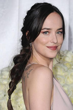 Cute Picture of Fifty Shades of Gray Actress Dakota Johnson: 