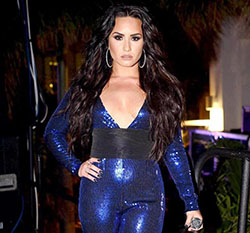 Demi Lovato Has Agreed To Go To Rehab: 