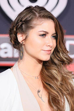 Side Swept Carousel Braid: 