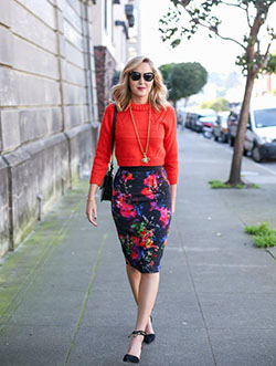 Keep a fitted cropped sweater professional by wearing it with a high-waist pencil skirt.: Cropped Sweater,  High-Low Skirt,  Turtleneck Sweater Outfits  