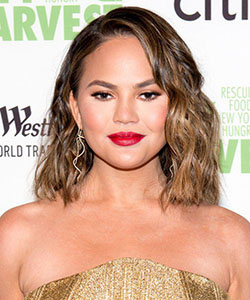 Chrissy Teigen's Beachy Waves: 