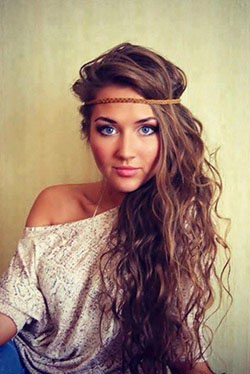 Single Ring Band Hippie Hairstyle: 