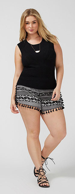 Plus Size Shorts with Tassels: 