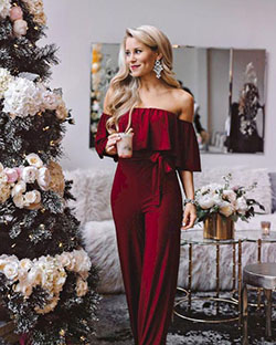 Chic Christmas Party Outfit Ideas: party outfits,  Christmas Day,  Birthday outfits  