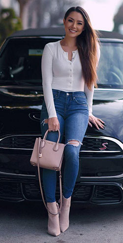 Jeans And A Nice Top | Going Out Tops To Wear With Jeans | New Look: Blue Jeans,  White Top  