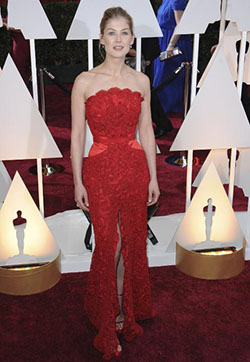 Rosamund Pike in Givenchy: 