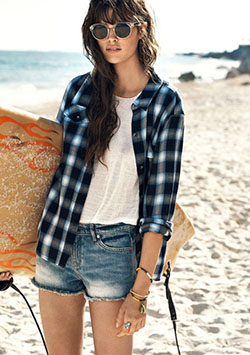 Casual Fashion For Surfer Girls: 