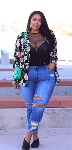 Plus Size Fashion for Women: Plus size outfit  