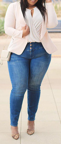 Curvy Summer Fashion for Women - #curvy #plus #size #outfits #fashion: black girls jeans outfit,  Women summer fashion outfit,  Plus size outfit  