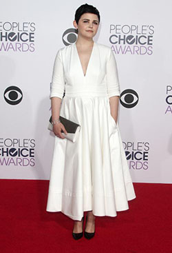 People’s Choice Awards Red Carpet Fashion: 