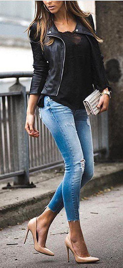 Black moto jacket and tee with blue jeans. Jeans Outfit Ideas - Denim Outfits 2019: Jeans Outfit,  Blue Jeans,  Jeans Outfit Ideas,  Denim Outfits,  Boxy Jacket  