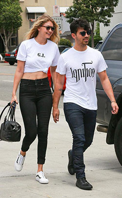 Celebrity couples who dress in matching outfits: Matching Couple Outfits  