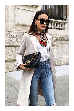 Touch of glamour look with long shiny court with your Jeans - Jeans Outfit Ideas: blue jeans outfit,  Jeans Outfit,  Denim Outfits,  Formal Denim,  Blue Jeans,  Jeans Outfit Ideas  