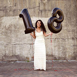IM EIGHTEEN!!! soooo that’s what all these photos are for!! I turned 18. it’...: party outfits  