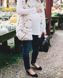 Best Maternity Outfit Ideas : Maternity Style: Everything you need for #Fall: drop hem jeans, faux fur vest, a...: 