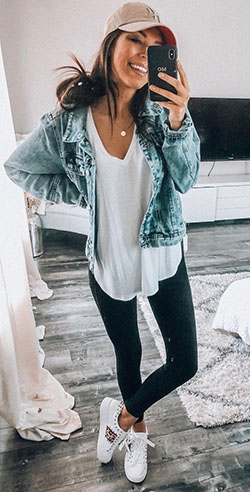 Spring Outfit Jean jacket, Slim-fit pants: Casual Outfits,  Boxy Jacket  
