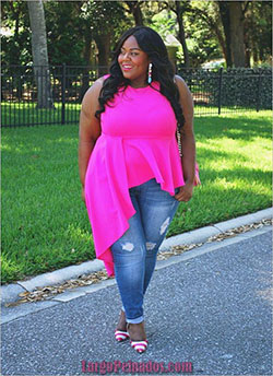 Black Girls Slim-fit pants, Crop top: Black Girl Casual Outfit  