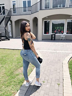 Black Girls Queen Naija, Come Closer: Queen Naija,  Black Girl Casual Outfit  