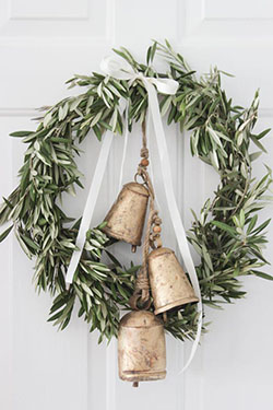 Christmas olive wreath: Christmas Day,  Christmas tree,  Christmas decoration  