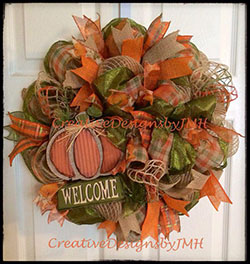 Fall deco mesh wreath: Christmas Day,  Hessian fabric,  Deco mesh,  Wreath ideas,  Fall Wreaths  