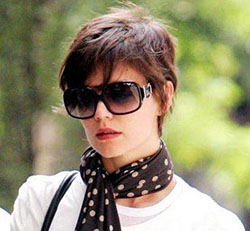 Katie Holmes New Pixie Haircut: Bob cut,  Short hair,  Katie Holmes Hairstyle  