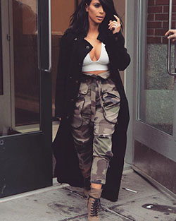 Black Girls Kim Kardashian, Casual wear: 