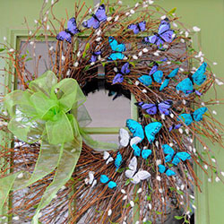 Coronas navideÃ±as con mariposas: Christmas Day,  Christmas tree,  Christmas decoration,  Floral design,  DIY Wreath  