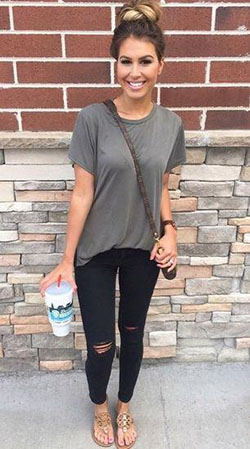 Style Black Ripped Jeans with Grey Short Sleeve Tee, Black Jeans Slim-fit pants, Casual wear Outfit: Jeans Outfit,  Black Jeans,  Jeans For Girls  