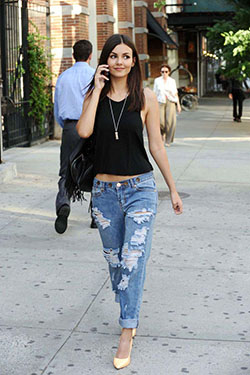 Ripped Jeans New York. Victoria Justice in Ripped Jeans - New York City, June 2015: Denim Outfits,  Ripped Jeans,  Slim-Fit Pants,  New York,  Victoria Justice,  summer outfits  