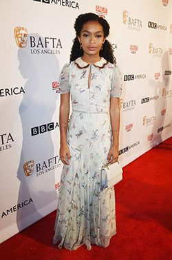 Yara Shahidi in Tommy Hilfiger: 