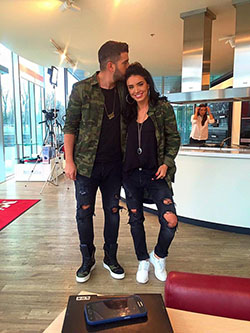 Matching outfits for me and you - couple look idea - army look!: Best Friends Matching Outfits  