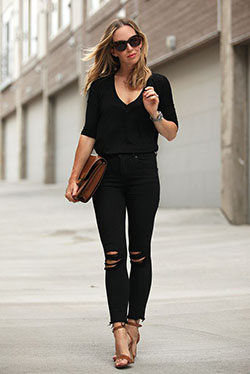 All black outfits: Skinny Jeans  