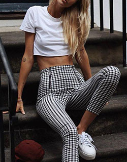 High Waist Plaid, Urban Outfit Slim-fit pants, Capri pants: Street Outfit Ideas,  Checkered Trousers,  Printed Pants  
