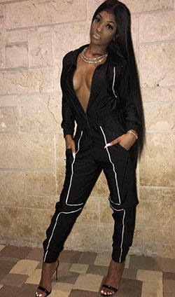 Baddie Outfits Photo shoot, fashion model: Black girls,  Baddie Outfits  