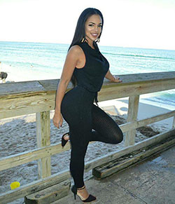 Photo shoot - hip, leggings, thigh, jeans: 