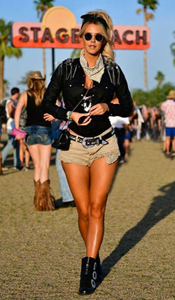 Stagecoach festival outfits: Tiger Mist,  Cowgirl,  Stagecoach Festival,  Country Thunder  