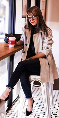 Winter casual outfits 2018: Skinny Jeans,  winter outfits,  Petite size,  Business casual,  Trench coat  