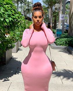 Amirah Dyme Plus-size model, Bodycon dress: AMIRAH DYME  